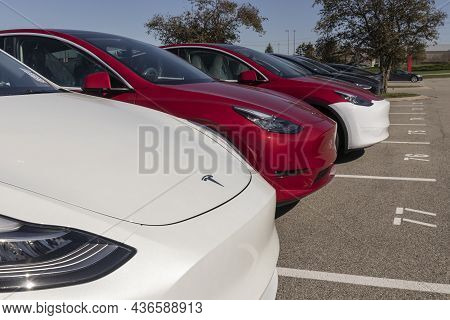 Indianapolis - Circa October 2021: Tesla Ev Electric Vehicles On Display. Tesla Products Include Ele