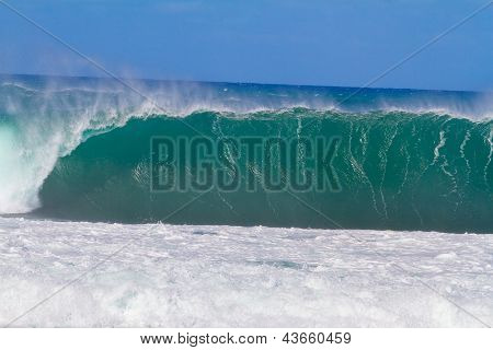 Giant Wave Break In Hawaii