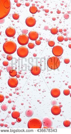 Red mobile wallpaper oil bubble in water background