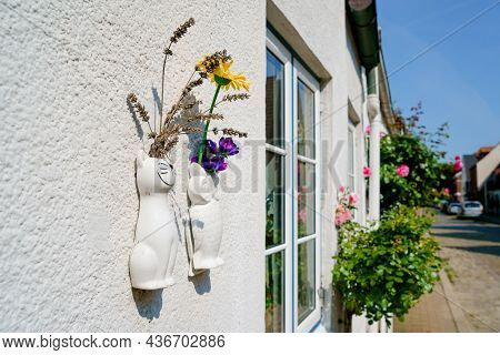 View And Details Of Friedrichstadt, A Town In The District Of Nordfriesland, In Schleswig Holstein, 