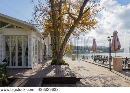 Russia. Abrau-dyurso, May 7, 2021 A Pleasant Atmosphere Of Summer Terraces And Cafes In Parks On The