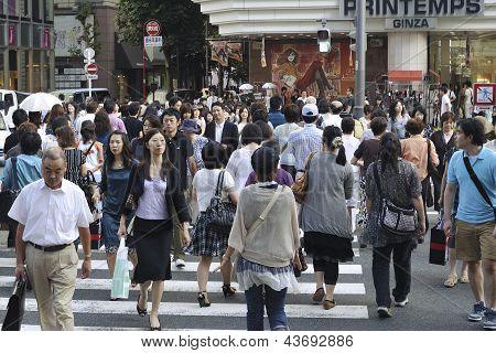 Přeplněné Ginza