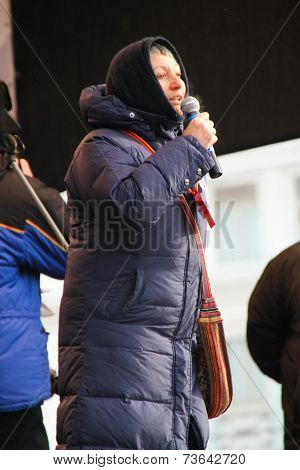 writer Lyudmila Ulitskaya on the stage of opposition rally