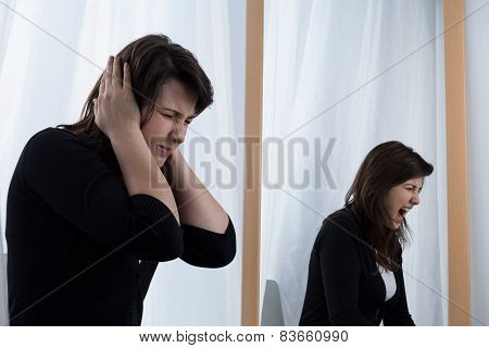 Screaming Reflection