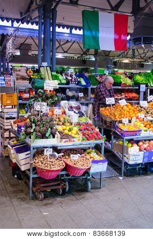 Market, Modena