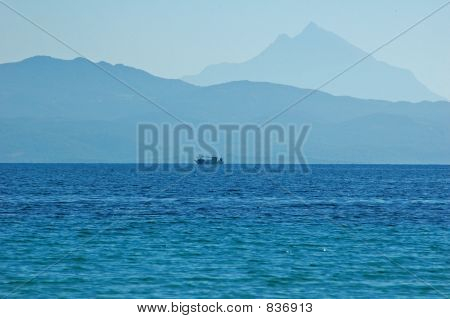 Costa del Mar Egeo e il Santo Monte