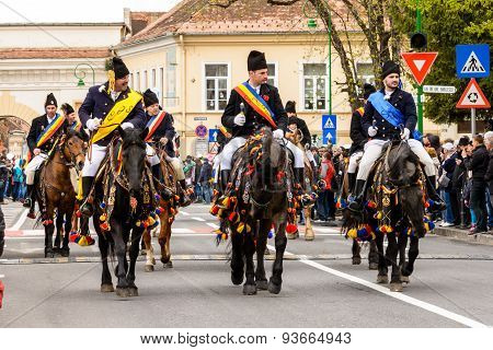Junii Brasovului parade, Brasov