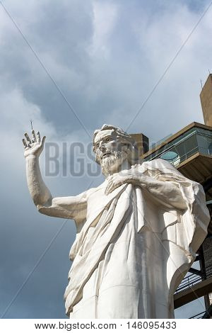 Looking Up At Jesus