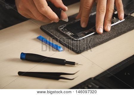 Computer And Phone Repairment Service