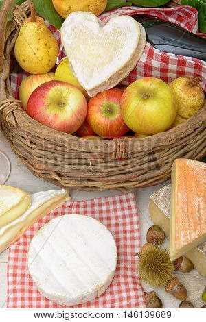 a Camembert and Neufchatel cheese with Normandy apples