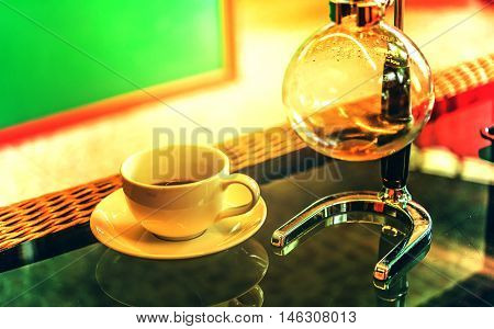 Coffee Cup And Siphon Vacuum Coffee Maker