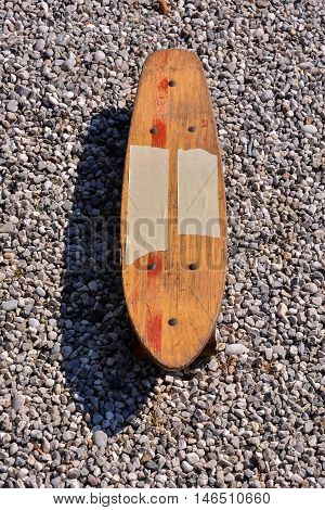 Photo picture of a Wooden 70's skate board skateboard
