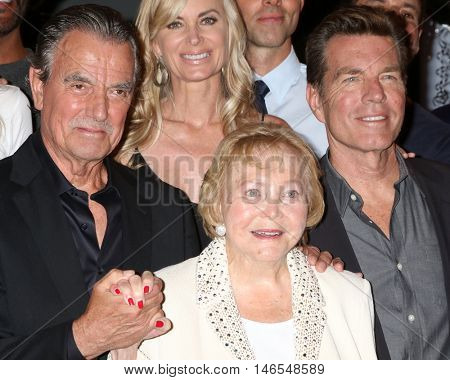 LOS ANGELES - SEP 8:  Eric Braeden, Eileen Davidson, Lee Bell, Peter Bergman at the Young and The Resltless 11,000 Show Celebration at the CBS Television City on September 8, 2016 in Los Angeles, CA