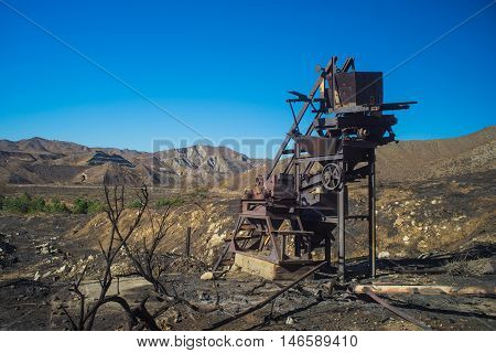Gears Of Delapidated Mine