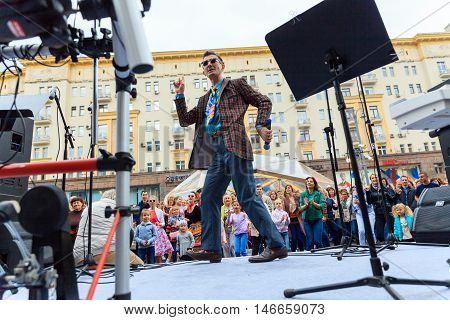 MOSCOW RUSSIA - SEPTEMBER 10 2016: Moscow City Day 869 anniversary of the city. Performance on Tverskaya Street. Installation dedicated to the 