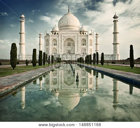 Taj Mahal in sunrise light, Agra, India