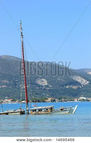 Shipwreck ใน Alykes คีนในกรีซ