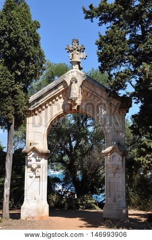 Lerins Islands Saint-Honorat, the chapel gate on the trail to the monastery