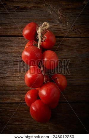 hanging tomatoes de colgar from Catalonia special for scrub in bread