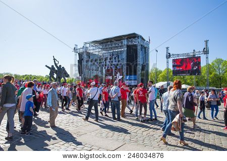 Ay 9, Celebration 73 Year After World War 2, Peoples, Flowers And Sun.