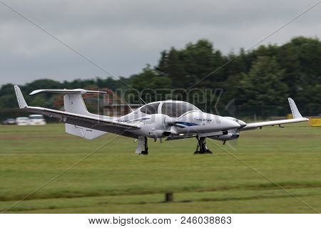 Raf Waddington, Lincolnshire, Uk - July 7, 2014: Diamond Da-42 Twin Star Aircraft N469ww.