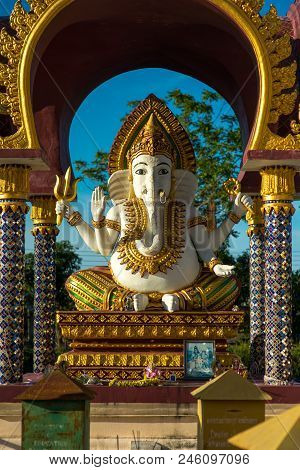 Ganesha Elephant Face Statue In A The Wat Plai Laem Buddhist Temple, Koh Samui, Thailand.