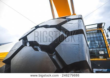 Cargo Tires Are New At The Mining Exhibition