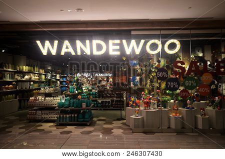 Singapore-june 17, 2018: Wandewoo Store In Singapore. Wandewo Pte Ltd Is A Singapore Based Start-up 
