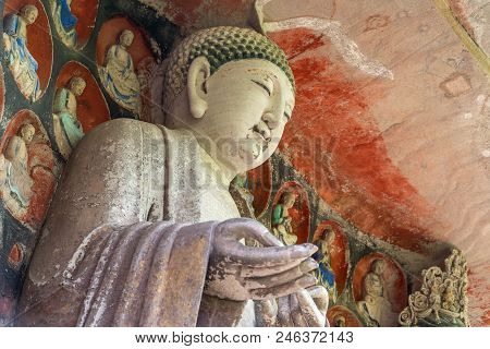 重庆大足石刻的佛像chongqing Dazu Stone Statue Of Buddha