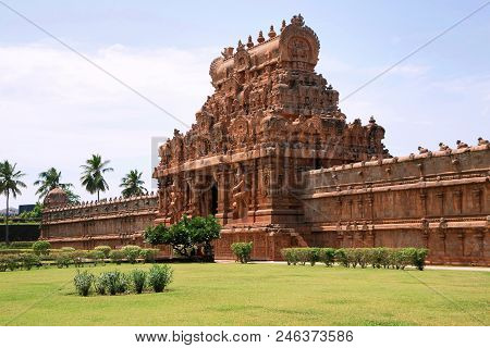 Rajarajan Tiruvasal And Protecting Wall, Brihadisvara Temple, Tanjore, Tamil Nadu. Vew From East