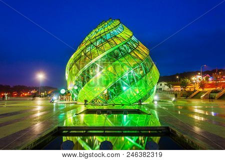 Dalat, Vietnam - March 12, 2018: Doha Cafe At Lam Vien Square In Dalat At Sunset, Vietnam