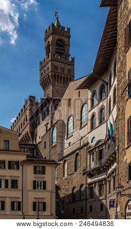 Florence, Italy - May 26, 2018: Beautiful Medieval Buildings In Piazza Del Grano And Via Dei Neri, W