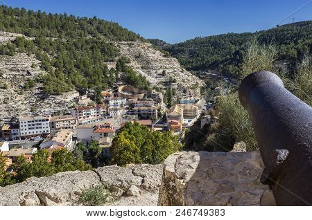 Alcala Del Jucar, Spain - October 29, 2016: Panoramic View Of The City, At The Bottom Of The Bullrin