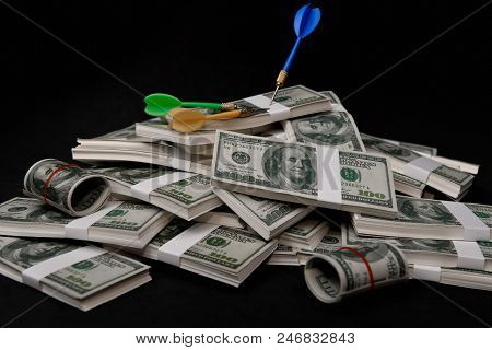 Finance Business Concepts. Businessman Is Playing Darts. Businessmen Are Aiming For Work. Businessma