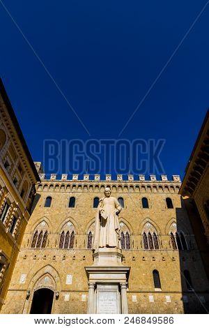Siena, Italy - September 29, 2016:  Palazzo Salimbeni, Headquarters Of The Monte Dei Paschi Di Siena