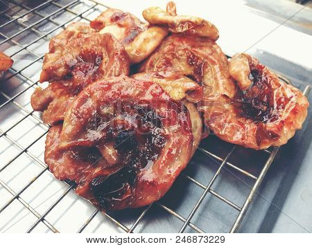 Grilled Chitterlings Or Roast Chitterlings On The Stove, After Finish For Sale In Dish,thai Food. Vi