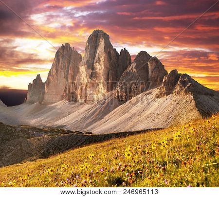 Morning View Of Drei Zinnen Or Tre Cime Di Lavaredo, Sextener Dolomiten Or Dolomiti Di Sesto, South 