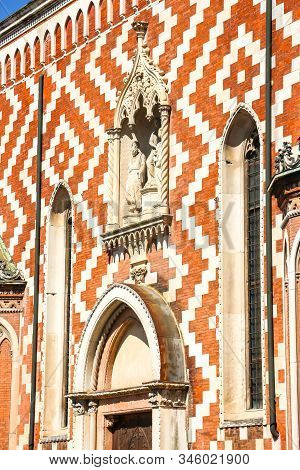 Vicenza, Italy - Circa September 2018. Beautiful Architecture Of Catholic Church (parrocchia Di Sant