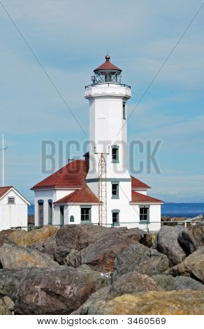 Punto Wilson Lighthouse