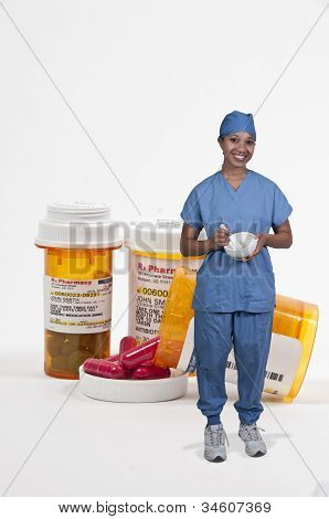 Doktor ve doğum kontrol hapları şişe
