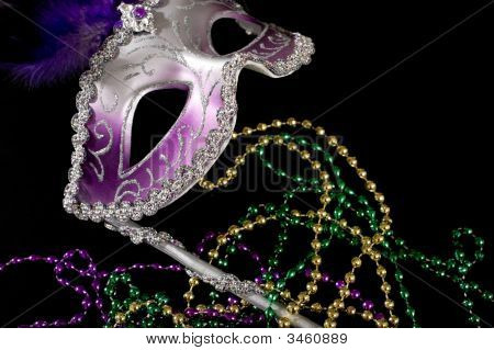 Purple Mardi Gra Maske