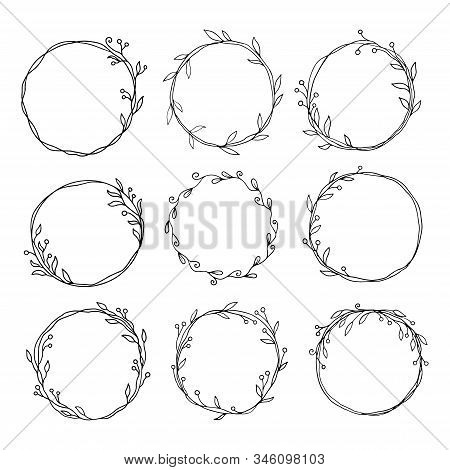 Hand Drawn Set Of Cicle Floral Frame. Border For Banner, Wedding, Greeting Card Design. Sketch Style