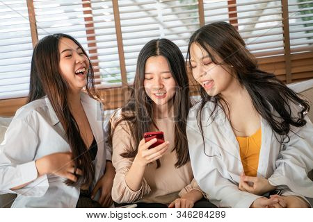Buusiness Women Team Working With Laptop In Cozy Home Office