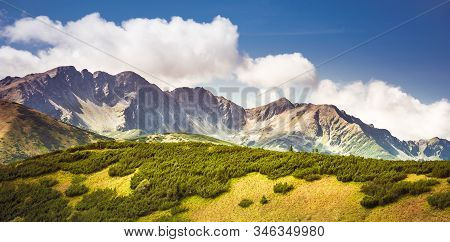 Beautiful Autumn Day In Tatra Mountains - Salatin And Brestowa Peaks