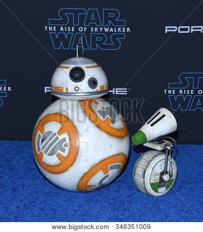 LOS ANGELES - DEC 16:  BB8 and D-0 arrives for the âStar Wars: The Rise of Skywalkerâ Premiere on December 16, 2019 in Hollywood, CA                