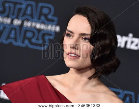 LOS ANGELES - DEC 16:  Daisy Ridley arrives for the âStar Wars: The Rise of Skywalkerâ Premiere on December 16, 2019 in Hollywood, CA                