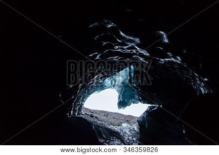 Icecave In Svinafellsjokull Glacier Iceland December 2018 Roadtrip