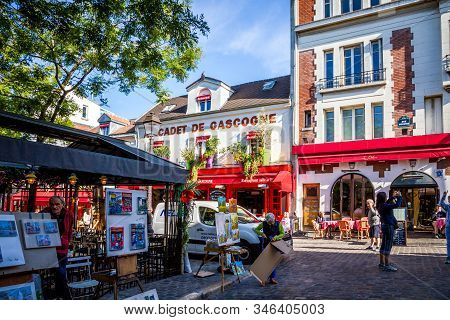 Paris/france - September 6, 2019 : Terraces Of Restaurants On Place Du Tertre At The Butte Montmartr