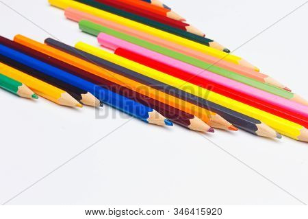 Colored Pencils, Color Gamut