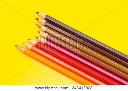 Colored Pencils, Color Gamut